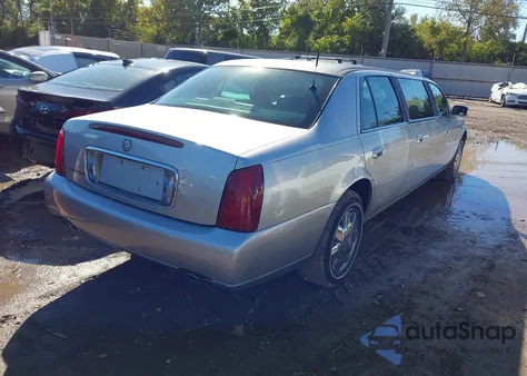 2001 Cadillac Deville Standard z USA, uszkodzony, nr VIN 1GEEH90Y51U550269